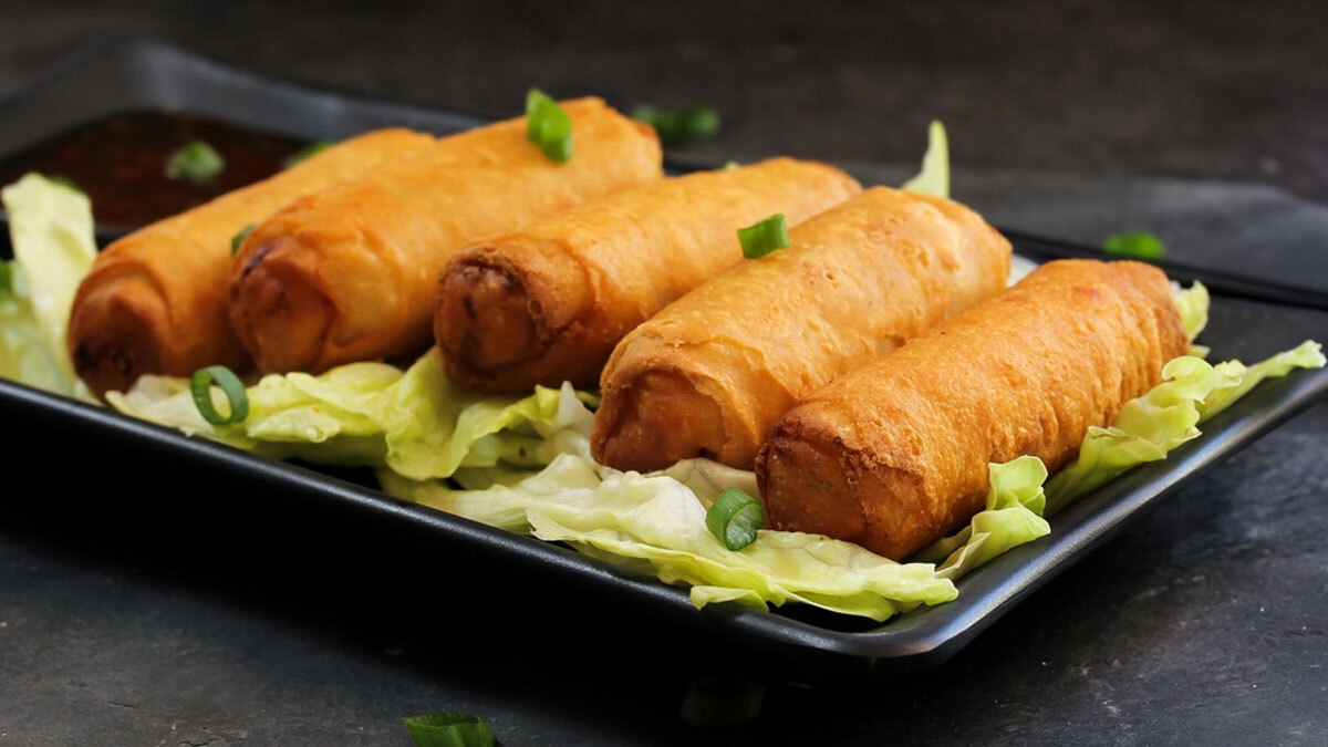 How to Roll a Coin Across Your Knuckles